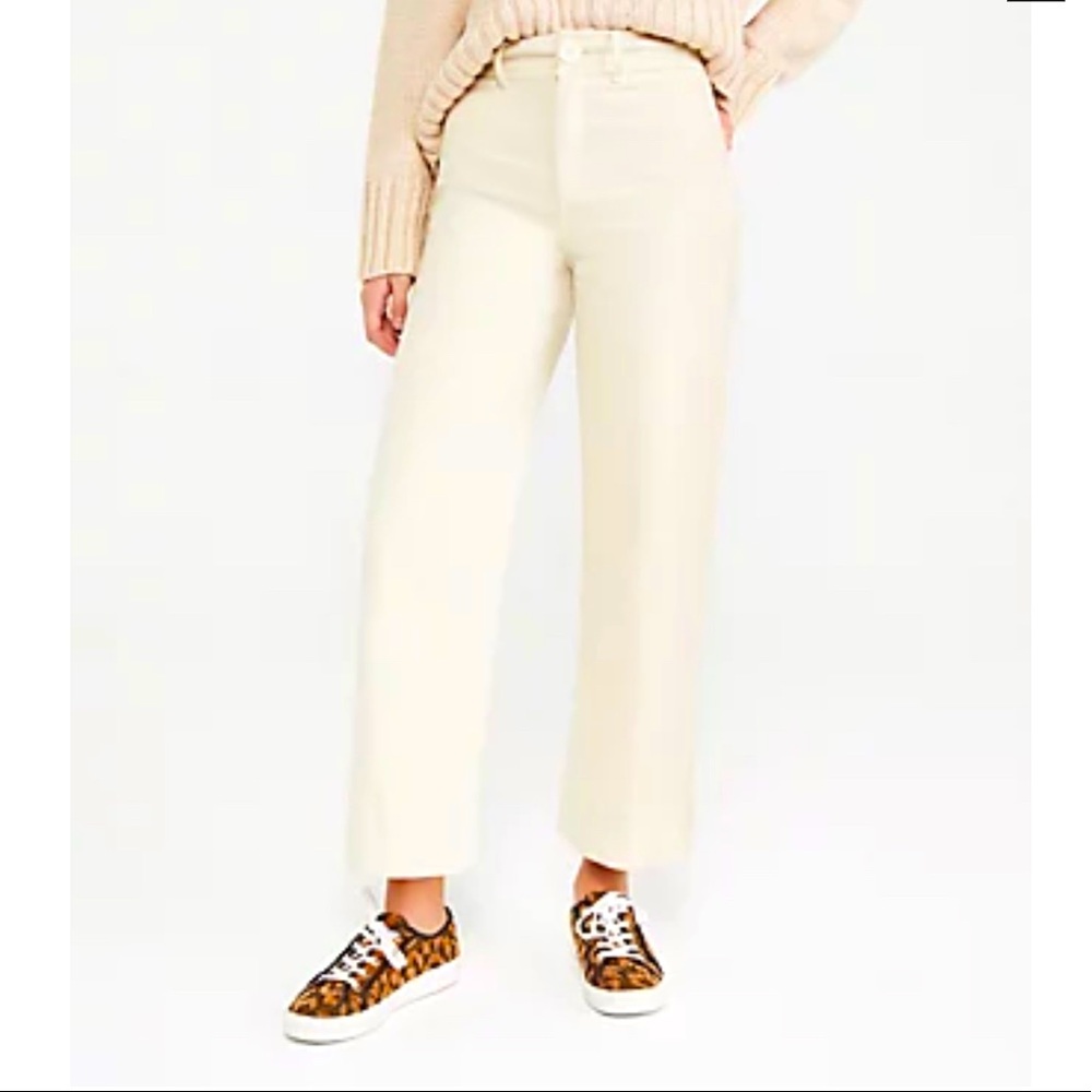 Ann Taylor - Size 10P - The Petite Onseam Pocket High Rise Wide Leg Jean In Ecru